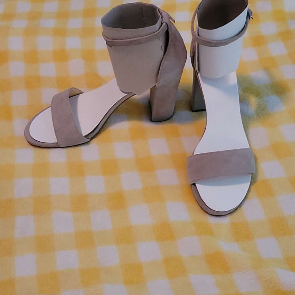 Ivanka Trump suede heels